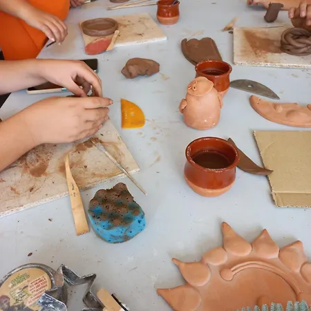 Creativos Villa-rubei Villarroya de los Pinares